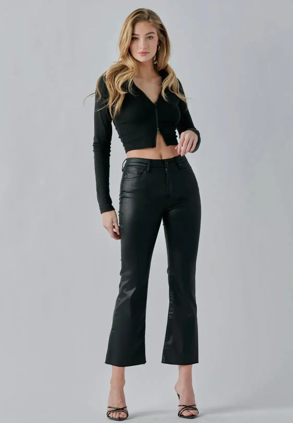 Hidden-Black Coated Cropped Flare